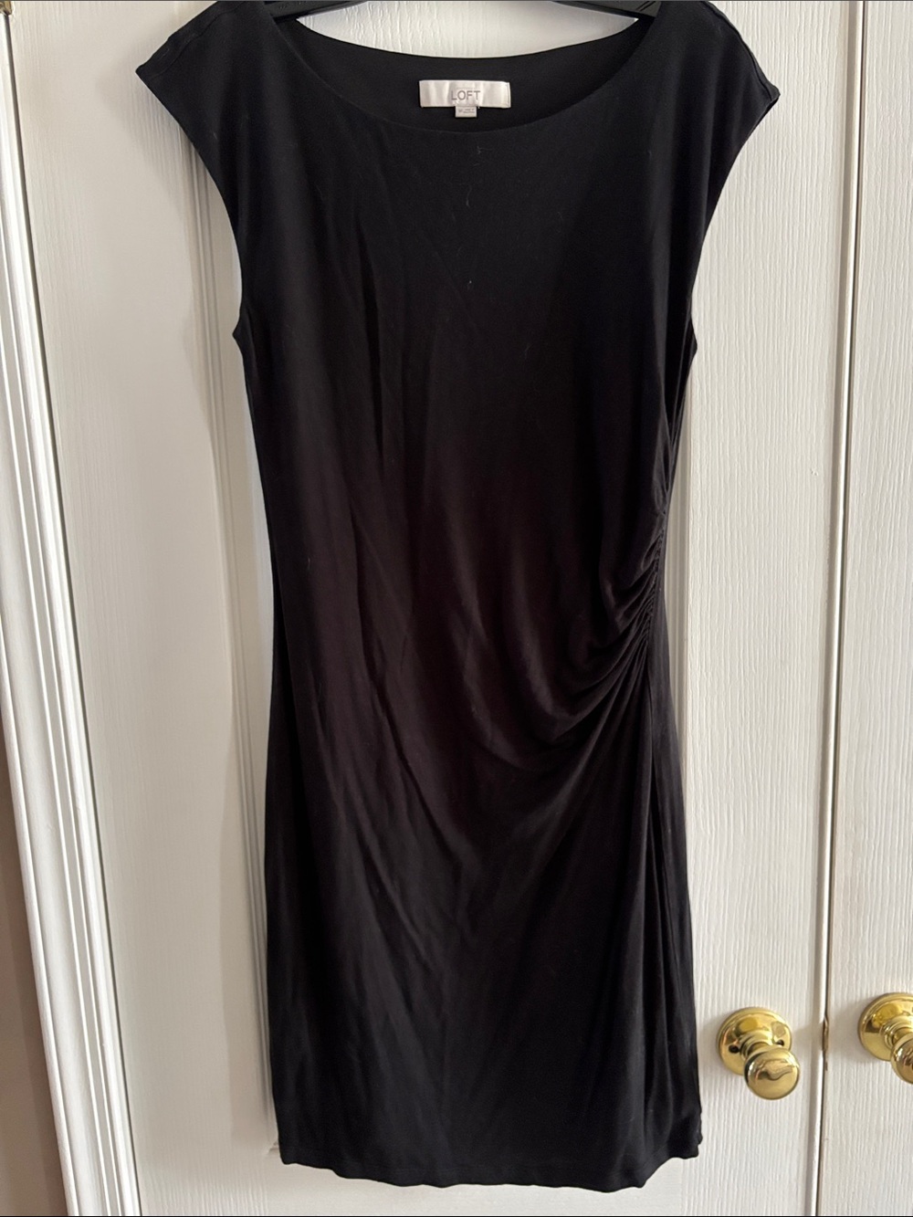 LOFT Black Cap-Sleeve Ruched Sheath Midi Dress
